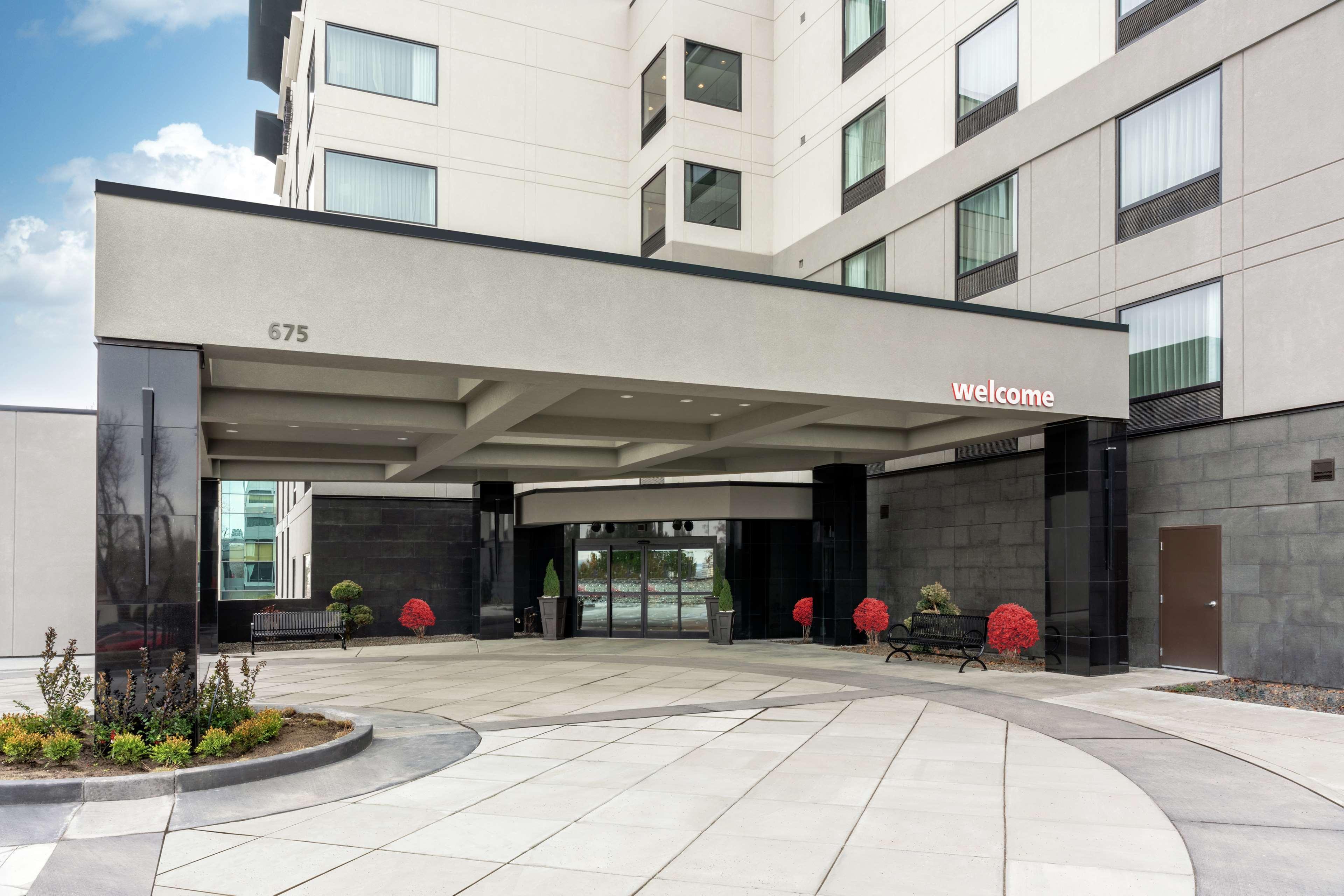 Hampton Inn & Suites Spokane Downtown-South Exterior photo